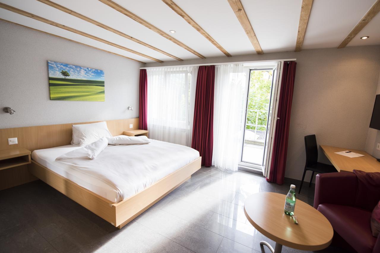 Hotel Restaurant Neuhaus Hertenstein Dış mekan fotoğraf